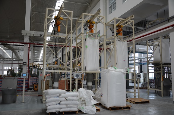 1691124748912569.jpg 噸袋解包站 (現(xiàn)場).JPG