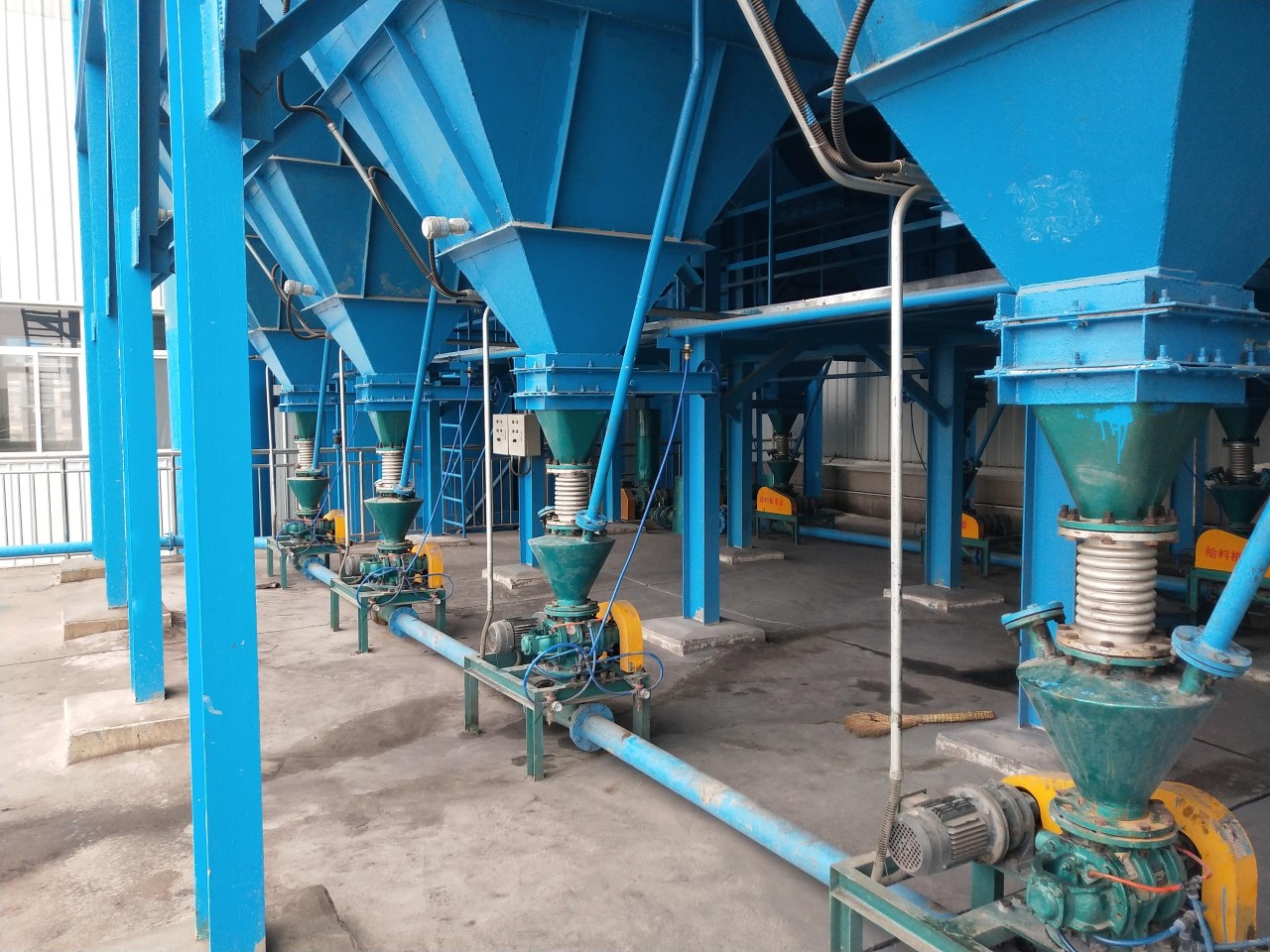 氣力輸送系統(tǒng) 氣力輸送系統(tǒng)